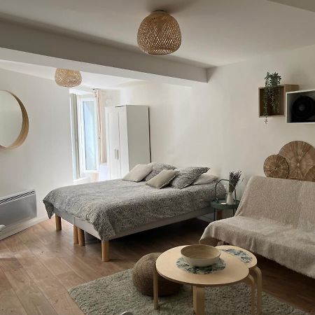 Studio Hyeres -Rue Pietonne Climatisation Lit 160 Tout Equipe - Sabrina Exterior photo
